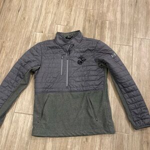 Under Armour Gray Quilted Pullover Mens size small with embroidered EGA logo.